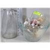Image 1 : 3 MATCHING GLASS BOWLS AND 2 GLASSES VASES INCL