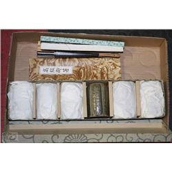 FLAT WITH VINTAGE JAPANESE FANS AND A BOX WITH A