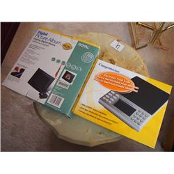 Royal Digital Picture Album Display / Weight Watchers Electronic Food Scale
