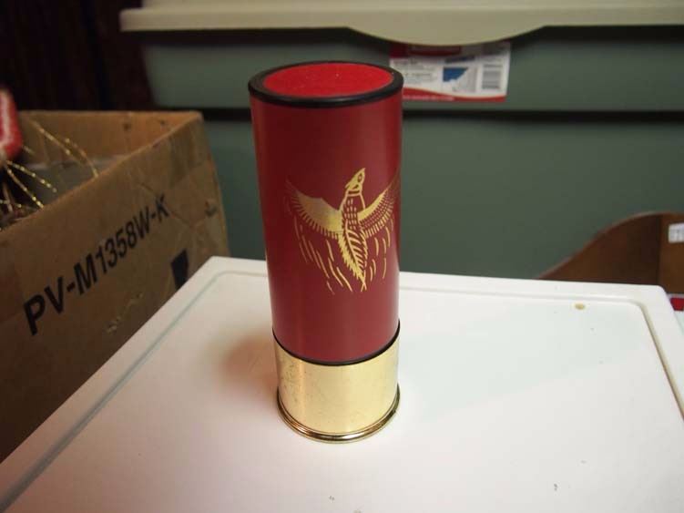 Expanding Shotgun Shell Shaped Cigarette Dispenser