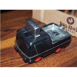 Wind Up Car Ashtray With Zippo