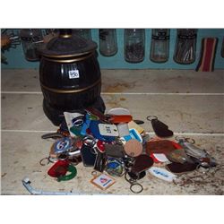 Stove Shaped Cookie Jar Container Filled With Key Chains