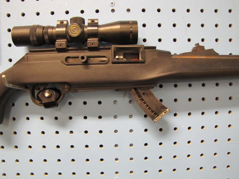 Remington; 522 Viper; .22 lr; Semi Auto; Clip; Simmons 4x28 Scope; some ...