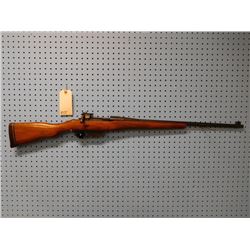 Ross Rifle Co. Canada M10; Mark III.303; Bolt; Straight Pull; 5 round box magazine uses stripper cli