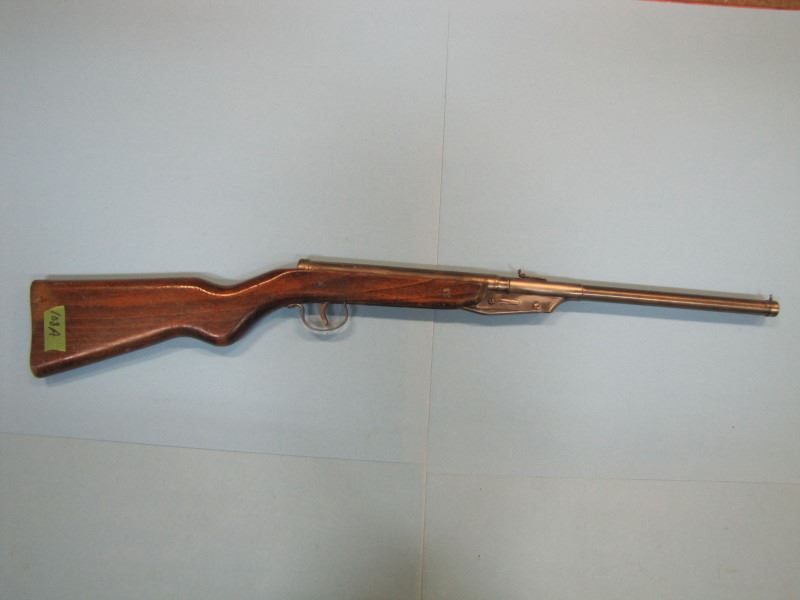 DIANA MODEL 16 PELLET GUN MADE IN GREAT BRITAIN