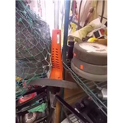 WEED WACKER - ELECTRIC - B & D