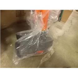 NEW SLEDGE HAMMER - 8LB - FIBRE GLASS HANDLE