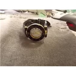 WATCH - BLACK & GOLD - QUARTZ