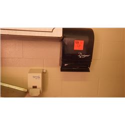 ONE HAND TOWL AND ONE SOAP DISPENSER