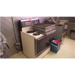 HOTPOINT FOUR BURNER RANGE WITH OVEN