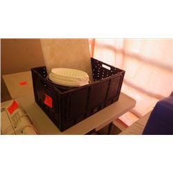 COLLAPSABLE BOX OF BOWLS, STRAINERS, AND CUTTING BOARD.