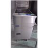 Image 2 : LIKE NEW PITCO GAS TWIN BASKET DEEP FRYER