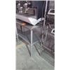 Image 2 : 36 STAINLESS STEEL HEAVY DUTY TABLE WITH SHELF