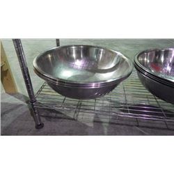 4 LARGE STAINLESS STEEL MIXING BOWLS