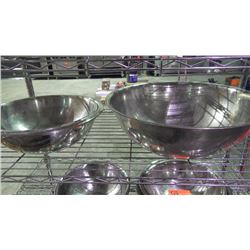 3 STAINLESS STEEL MIXING BOWLS