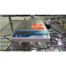 TAYLOR KITCHEN ELECTRIC WEIGH SCALE 10 KG CAPACITY