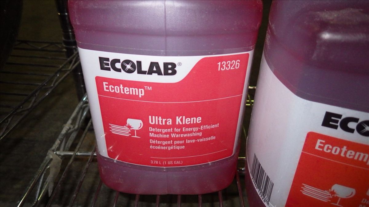 5 JUGS OF ECOLAB ULTR KLENE PLUS JUG OF LIQUID RINSE ADDITIVE