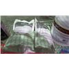 Image 3 : 4 JUGS RELIANCE BLEACH AND SANITIZER