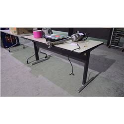 HEAVY DUTY DESK