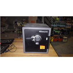 SENTRY DIGITAL FIREPROOF SAFE WITH USB LOG FOR USERS ENTRY COMES WITH COMBINATION, MANUAL, AND USB C