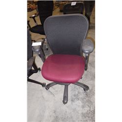 HERMAN MUELLER HIGH END OFFICE CHAIR