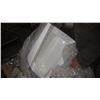 Image 4 : 2 KOHLER URINALS - NEW