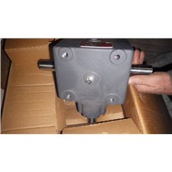 RIGHT ANGLE GEAR BOXES 1" SHAFT