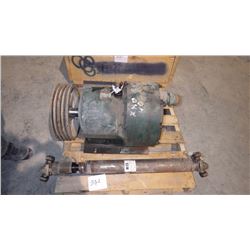 PALLET WITH LARGE PUMP/DRIVE SHAFT/PINION SHAFT