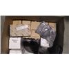 Image 2 : BOX OF MISC. HYDRAULIC CONTRILS
