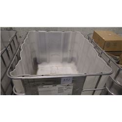 PLASTIC TUB