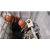 Image 3 : PLASTIC TUB W/MISC. WIRE BRUSH PIGS