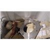 Image 6 : PLASTIC TUB W/MISC. PLATES/SHAFTS PLUS HEAVY IRON