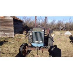 FORDSON MAJOR LONGHORN NOT SEIZED COMPLETE WITH GOOD TIN,REBUILT MAGNITO, SERIAL NUMBER:1196221
