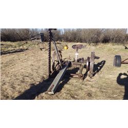 FROST AND WOOD ANTIQUE HORSE DRAWN 5' SICKLE MOWER HORSE DRAWN SICKLE MOWER