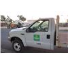 Image 8 : 1999 Ford F450 Flat Bed Truck w/Tuck-Under Lift Gate – Cold AC, (Lic. 941TSV)