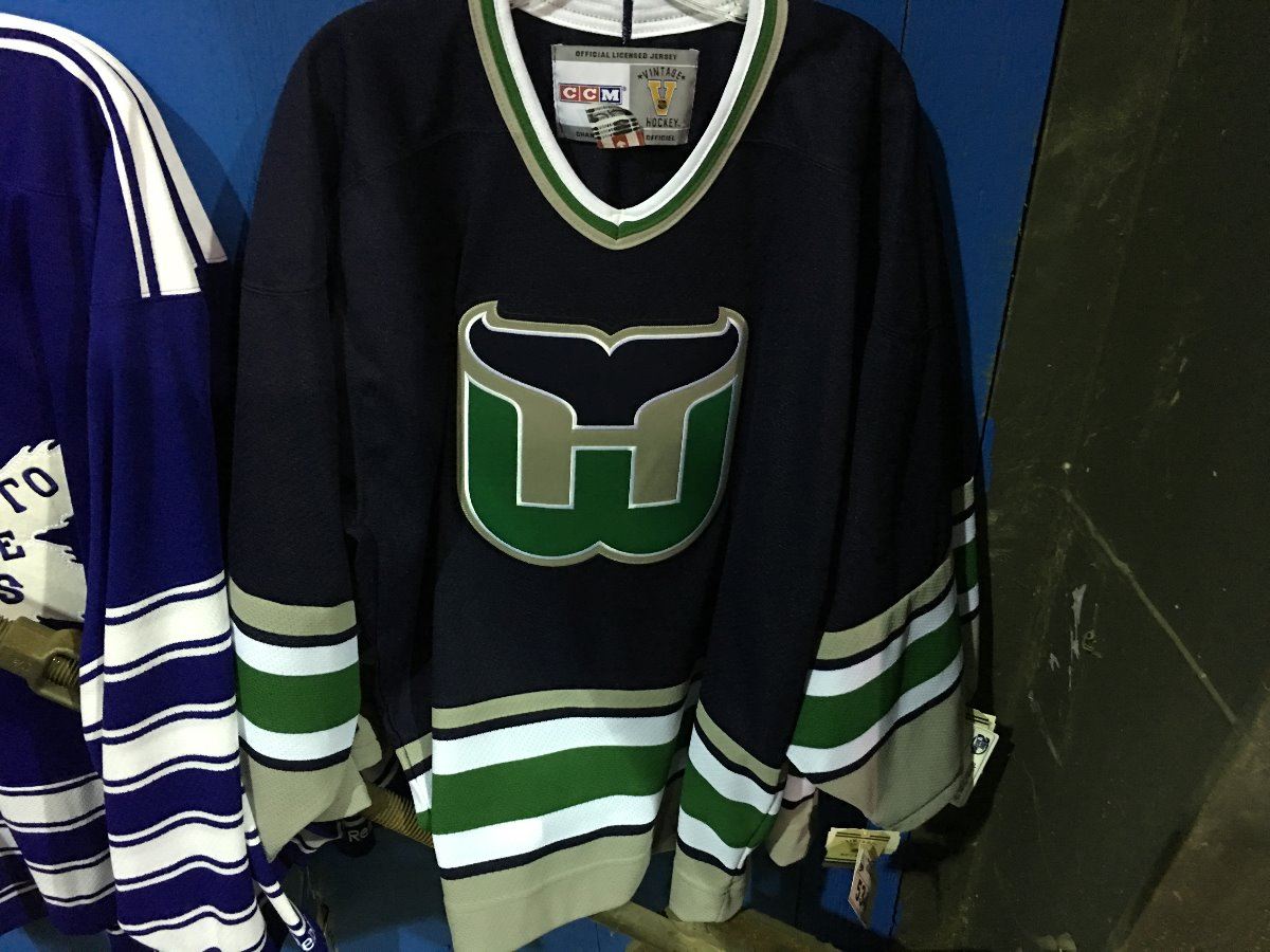 vintage hartford whalers jersey