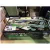 Image 1 : ALUMINUM PROFESSIONAL  POKER SET