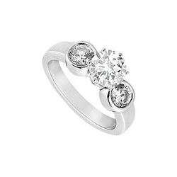 Diamond Engagement Ring : 18K White Gold - 0.50 CT Diamonds