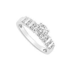 Diamond Engagement Ring : 14K White Gold - 0.50 CT Diamonds