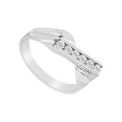 Diamond Ring : 14K White Gold - 0.25 CT Diamonds