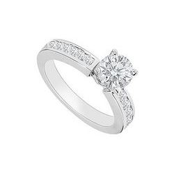 14K White Gold : Diamond Engagement Ring 0.80 CT TDW