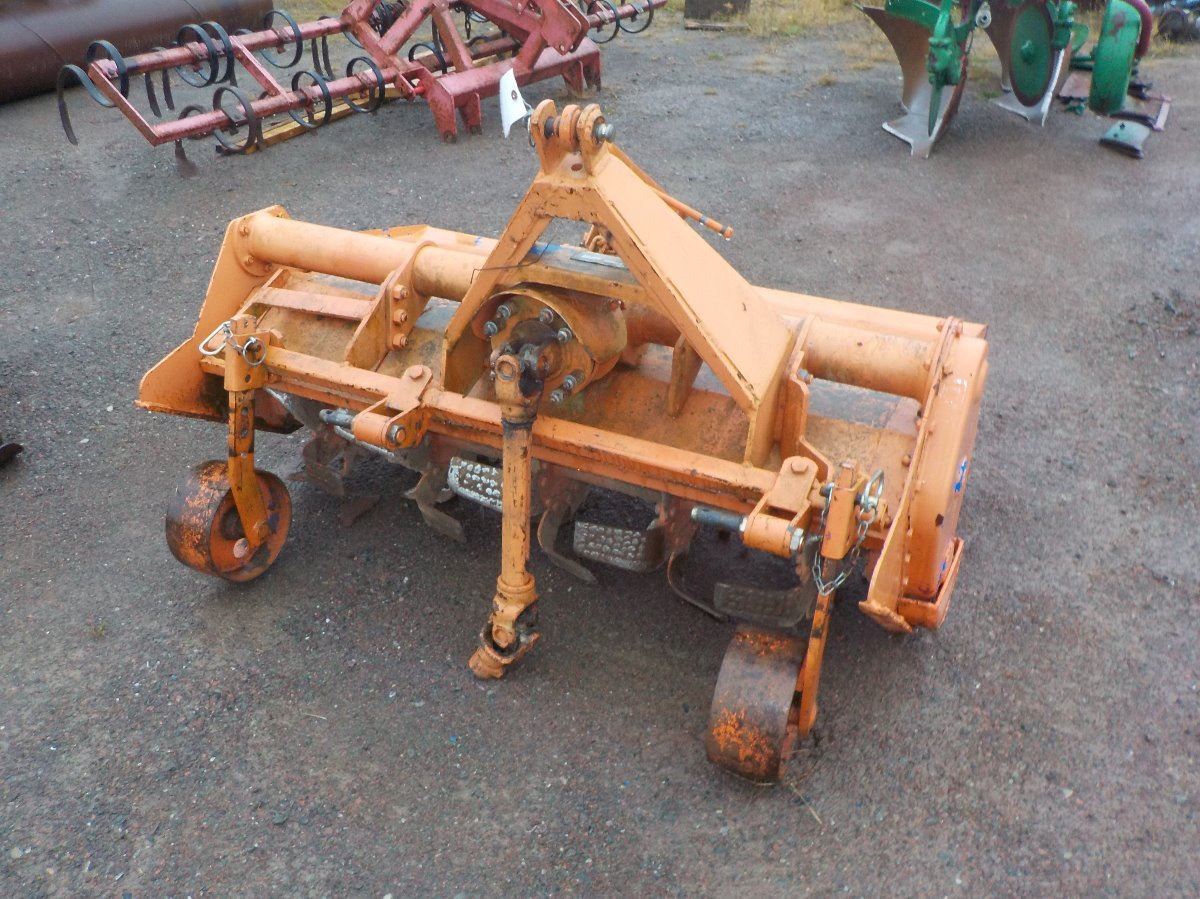 KUHN CULTIVATOR 5' MD EL35 130C PTO SHAFT