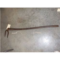 ANTIQUE DUTCH HOE