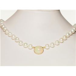 #39-14K YELLOW GOLD PEARL NECKLACE