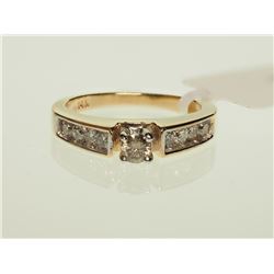 #44-14K YELLOW GOLD DIAMOND RING