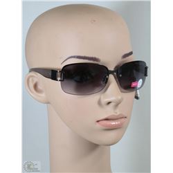 NEW LADIES BEAUTY SOLUTION FOSTER GRANT SUNGLASSES