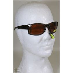 NEW FOSTER GRANT POLARIZED LADIES SUNGLASSES