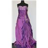 Image 1 : STRAPLESS PURPLE DRESS SIZE 12