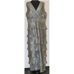R AND M RICHERDS GREY DRESS SIZE 16W
