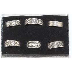 TRAY WITH ASSORTED STERLING SILVER RINGS